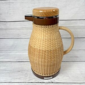 Vtg Corning Designs Wicker Rattan Coffee Tea Water Carafe Insulated Pitcher MCM